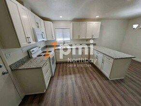 677 Cordelia Cir in Vacaville, CA - Building Photo - Building Photo