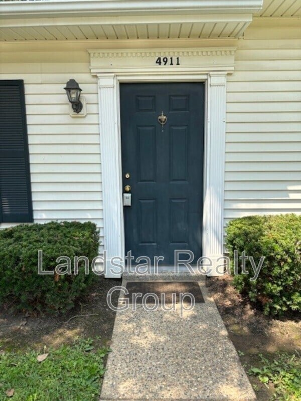 4911 Villa Fair Rd in Louisville, KY - Building Photo - Building Photo