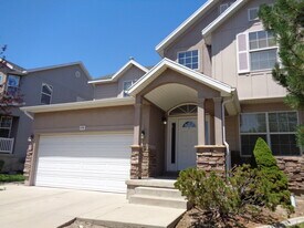 6758 W Haven Maple Dr in West Jordan, UT - Building Photo