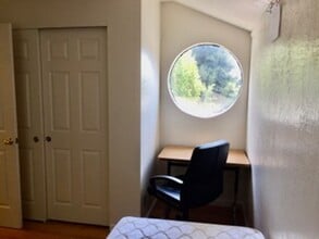 324 Plymouth St in Santa Cruz, CA - Building Photo - Building Photo