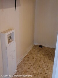 166 Roosevelt Rd photo'