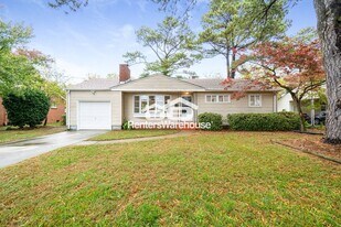 2204 Helsley Ave in Norfolk, VA - Building Photo