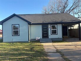 3228 Elsie Faye Heggins St in Dallas, TX - Building Photo