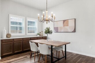 7909 Catbird Ln in Austin, TX - Building Photo - Building Photo