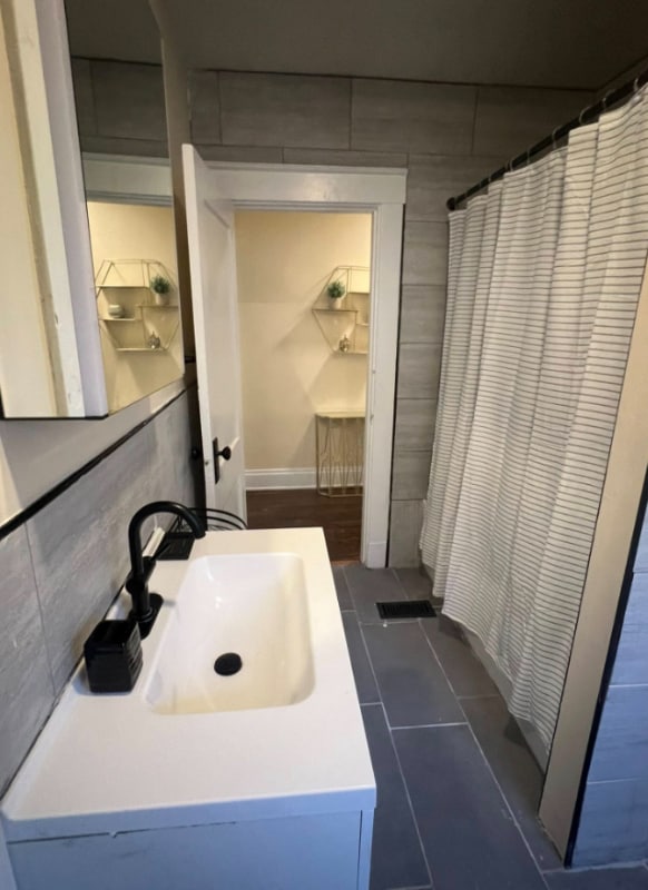 2121 Burnet Ave in Cincinnati, OH - Building Photo - Building Photo