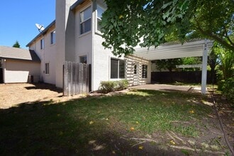 699 Sands Way in Folsom, CA - Building Photo - Building Photo