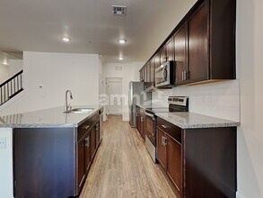 85 Foxridge Swings Ln in Henderson, NV - Building Photo - Building Photo