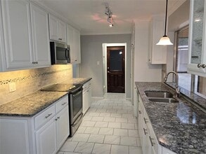 2822 Oak Forest Dr in Grapevine, TX - Building Photo - Building Photo