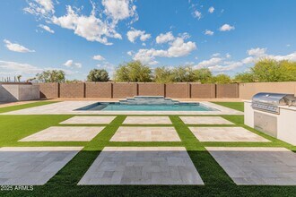 4236 E Whisper Rock Trl in Cave Creek, AZ - Building Photo - Building Photo