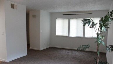 7560 Taylor Rd-Unit -APT 20 in Riverdale, GA - Building Photo - Building Photo