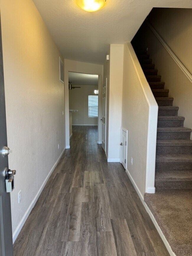 2472 Flat Top Ln in Grand Junction, CO - Building Photo - Building Photo