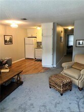 54 Joiners Rd in Rocky Hill, CT - Foto de edificio - Building Photo