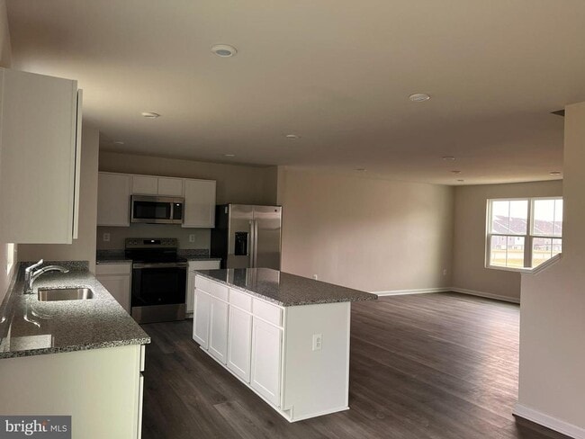 801 Otero Ln in Hedgesville, WV - Building Photo - Building Photo