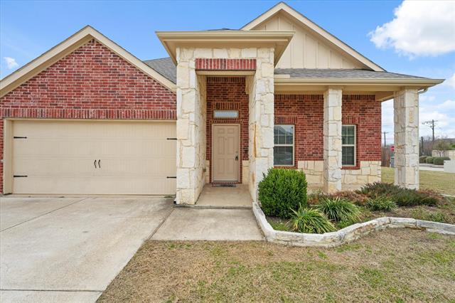 516 Clearlake Dr in Waxahachie, TX - Building Photo - Building Photo