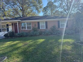 113 Walz Cir in Savannah, GA - Building Photo