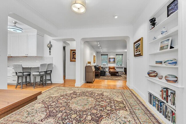 720 Fort Washington Ave in New York, NY - Building Photo - Building Photo