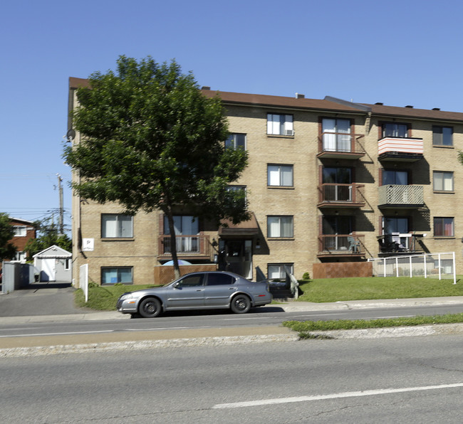 11910 Rodolphe-Forget Boul in Montréal, QC - Building Photo - Building Photo