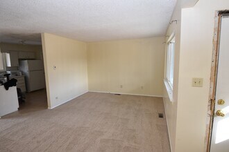 1640 Shenandoah Dr in Colorado Springs, CO - Building Photo - Building Photo