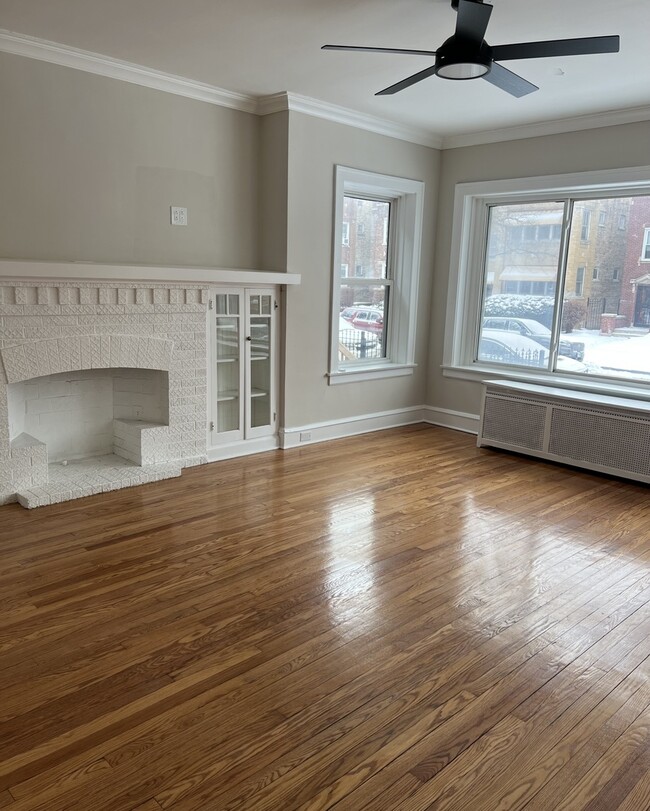 5321 W Crystal St in Chicago, IL - Building Photo - Building Photo