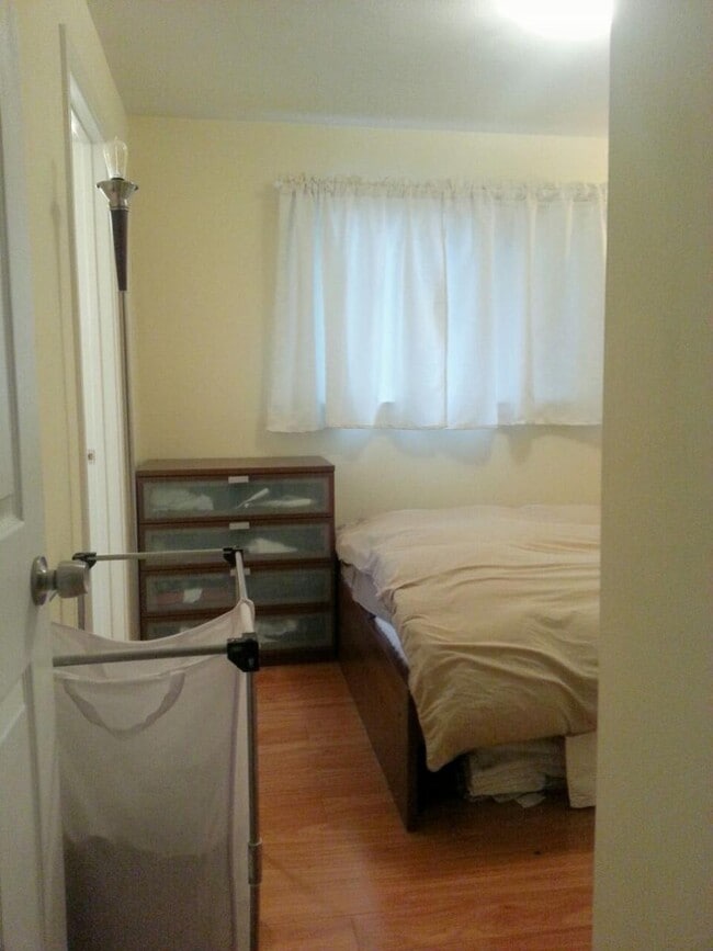 39 Hobart Ave in San Mateo, CA - Foto de edificio - Building Photo