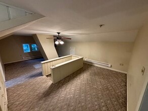 450 Chestnut St, Unit 2 in Meadville, PA - Foto de edificio - Building Photo