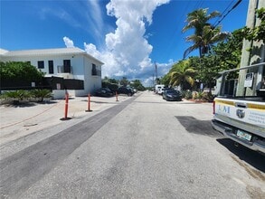 315 Walnut St in Hollywood, FL - Building Photo - Building Photo