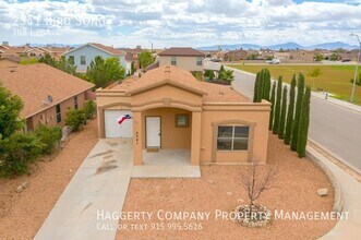 2341 Bird Song St in El Paso, TX - Building Photo - Building Photo