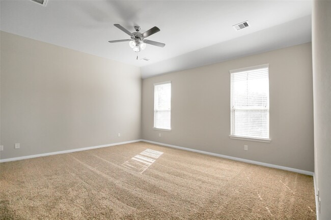 property at 4759 Creekside Hvn Trl