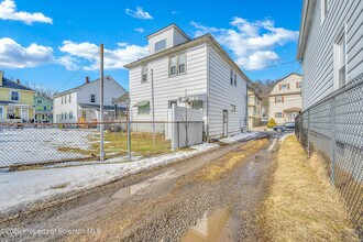 53 Sobieski St in Wilkes-Barre, PA - Building Photo - Building Photo