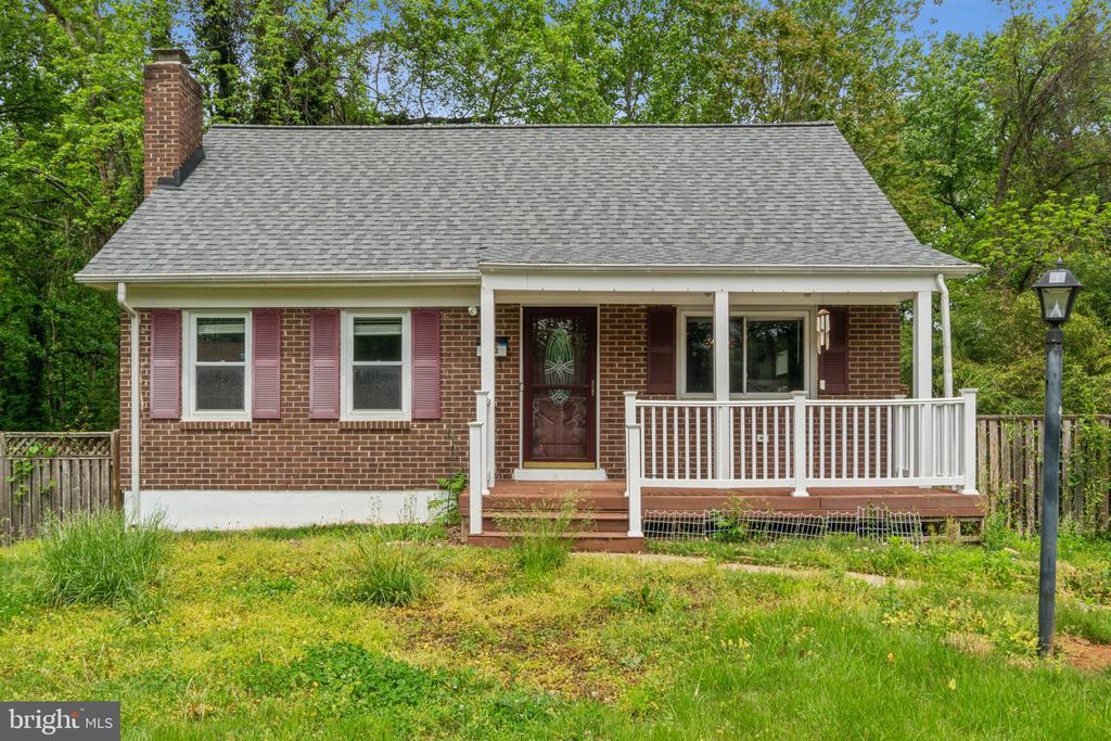 4006 Dubois Ct in Woodbridge, VA - Building Photo