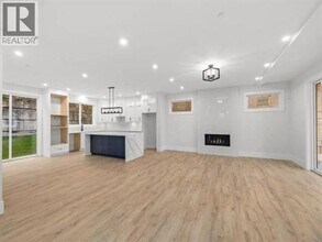 10522 McVeety St in Maple Ridge, BC - Building Photo - Building Photo