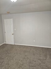 5615 Upland Way in Philadelphia, PA - Building Photo - Building Photo