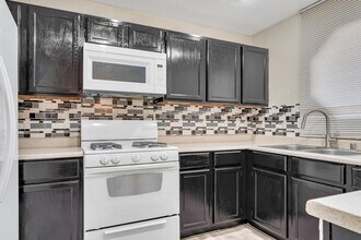 5026 S Rainbow Blvd in Las Vegas, NV - Building Photo - Building Photo