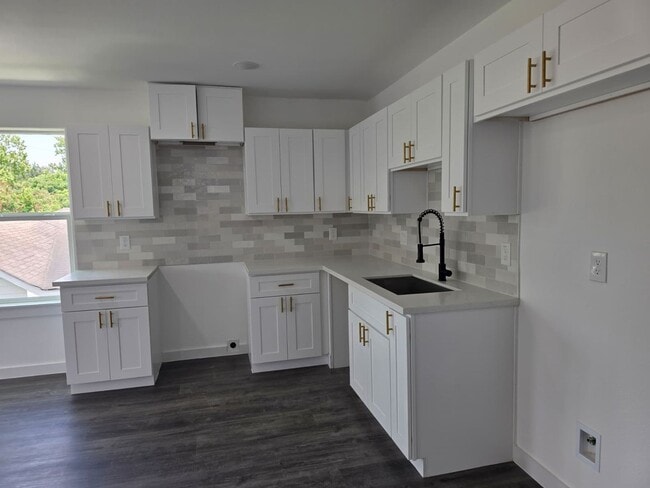 4702 Baton Rouge St in Houston, TX - Building Photo - Building Photo