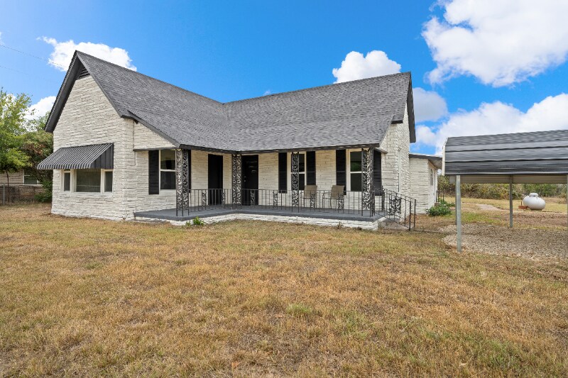 11101 China Spring Rd in Waco, TX - Foto de edificio