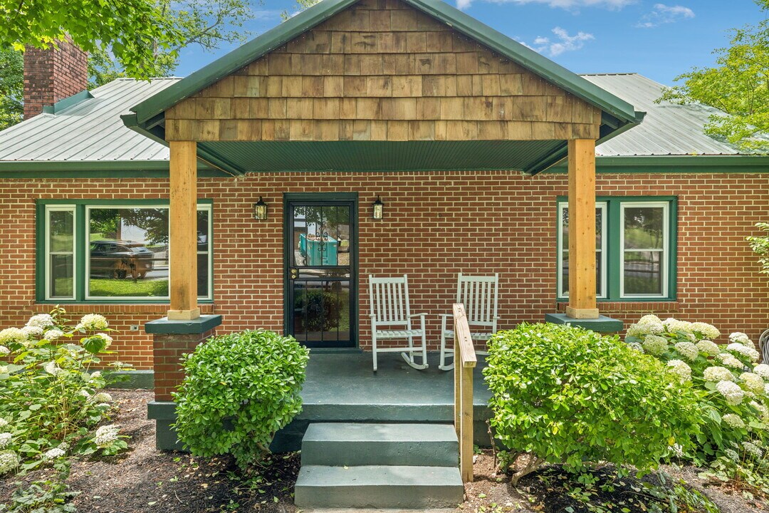 1338 Ardee Ave in Nashville, TN - Building Photo
