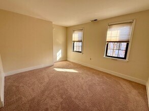 2315 South St, Unit Apt. 2 in Philadelphia, PA - Foto de edificio - Building Photo
