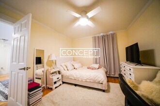 219 Commonwealth Ave in Newton, MA - Foto de edificio - Building Photo