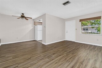 6775 49th Ave N in St. Petersburg, FL - Building Photo - Building Photo