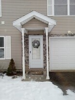 6608 Palmer Dr NW, Unit 6608PalmerDrNW in Canton, OH - Building Photo