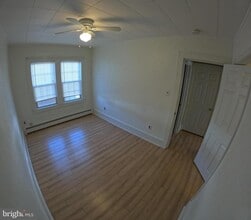 2505 Wilson Ave in Bristol, PA - Building Photo - Building Photo