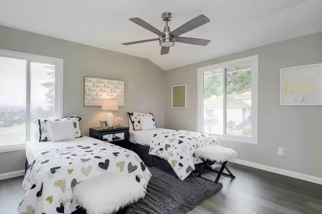 77 Hillcrest Rd, Unit Bedroom with Shared Bath