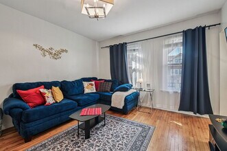 5017 N Meade Ave in Chicago, IL - Building Photo - Building Photo