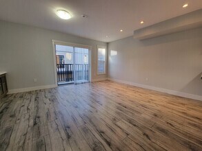 500 Fleming Rd in Kelowna, BC - Building Photo - Building Photo