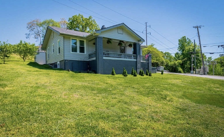 3105 Idlewild Dr in Chattanooga, TN - Foto de edificio