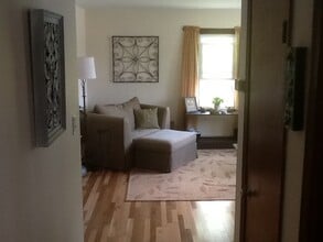 303 Mac Murdo St in Ashland, VA - Building Photo - Building Photo