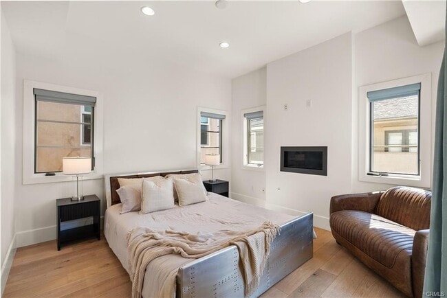 property at 606 1/2 Marigold Ave