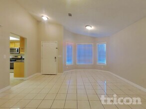 4401 Montara Dr in Antioch, CA - Foto de edificio - Building Photo