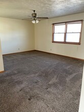 2912 25th St in Great Bend, KS - Building Photo - Building Photo