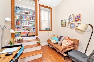 1027 Tremont St, Unit 1 in Boston, MA - Building Photo - Building Photo
